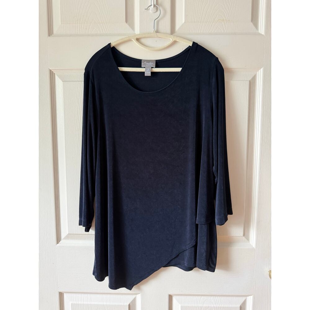 Chico’s Travelers Navy Asymmetrical Hem Top Size 3  / XL